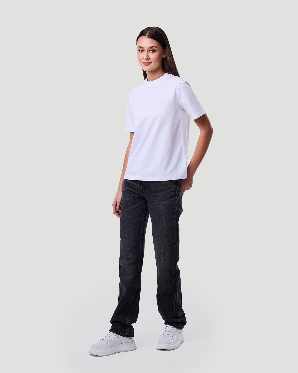 Women's Essential T-shirt - White image number 1