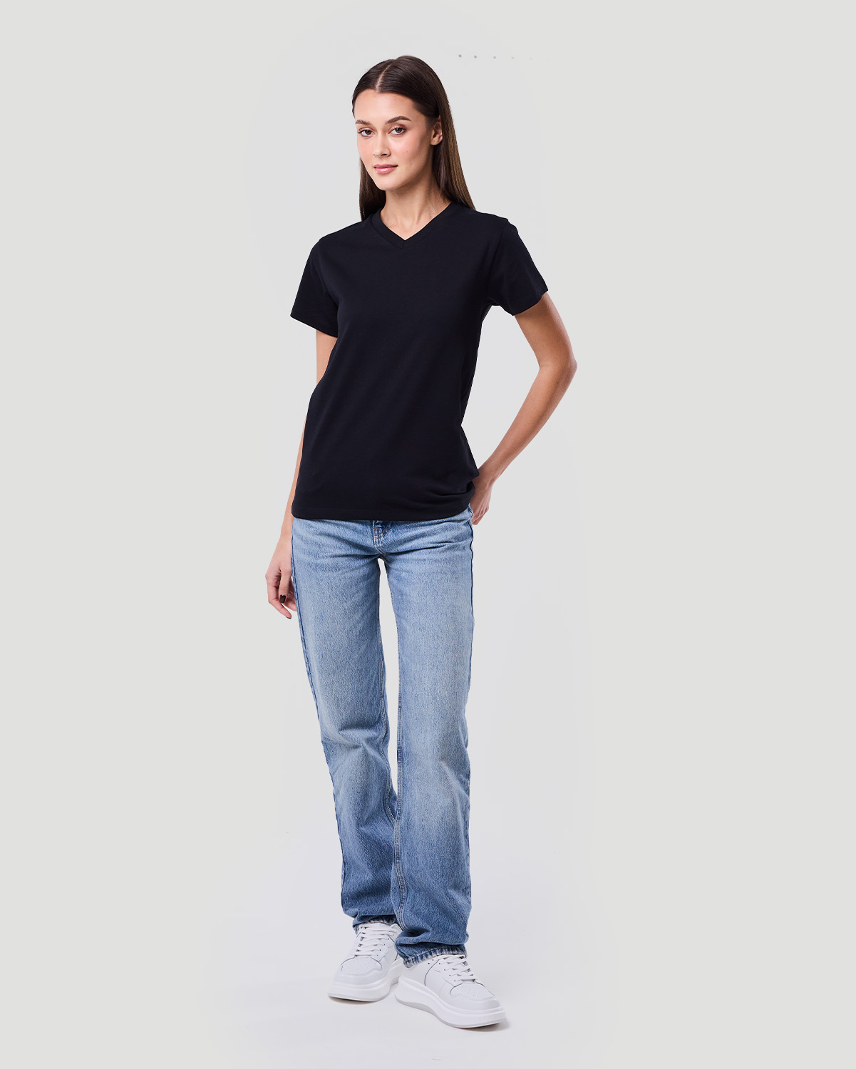 Women's Core V-neck T-shirt - Jet Black image number 1