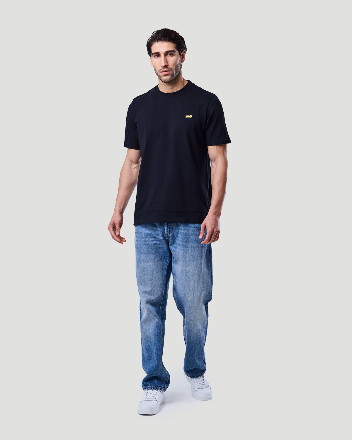 Men's Essentials T-shirt - Jet Black image number 1