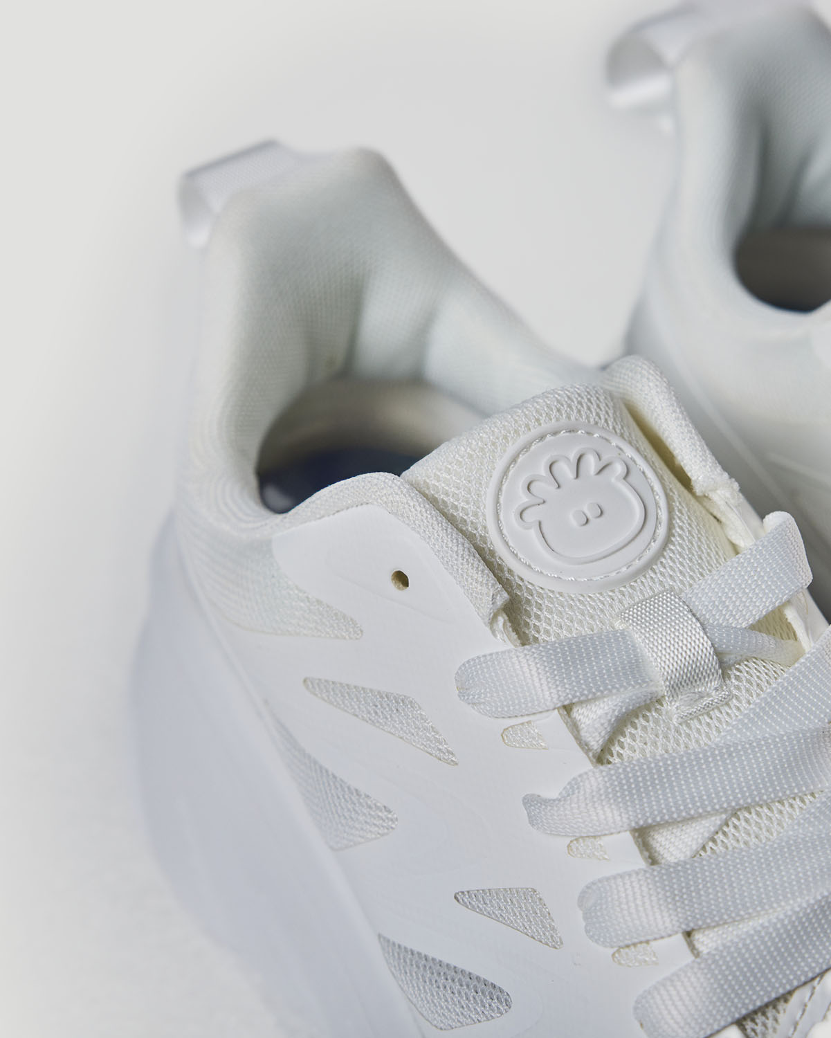 Men's Shoe - White image number 2