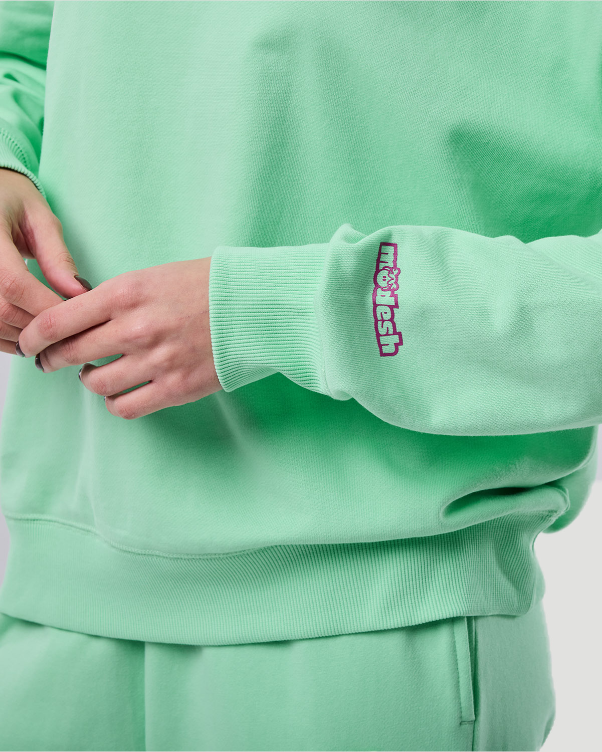 Women&rsquo;s Sweatshirt - Green Ash image number 4