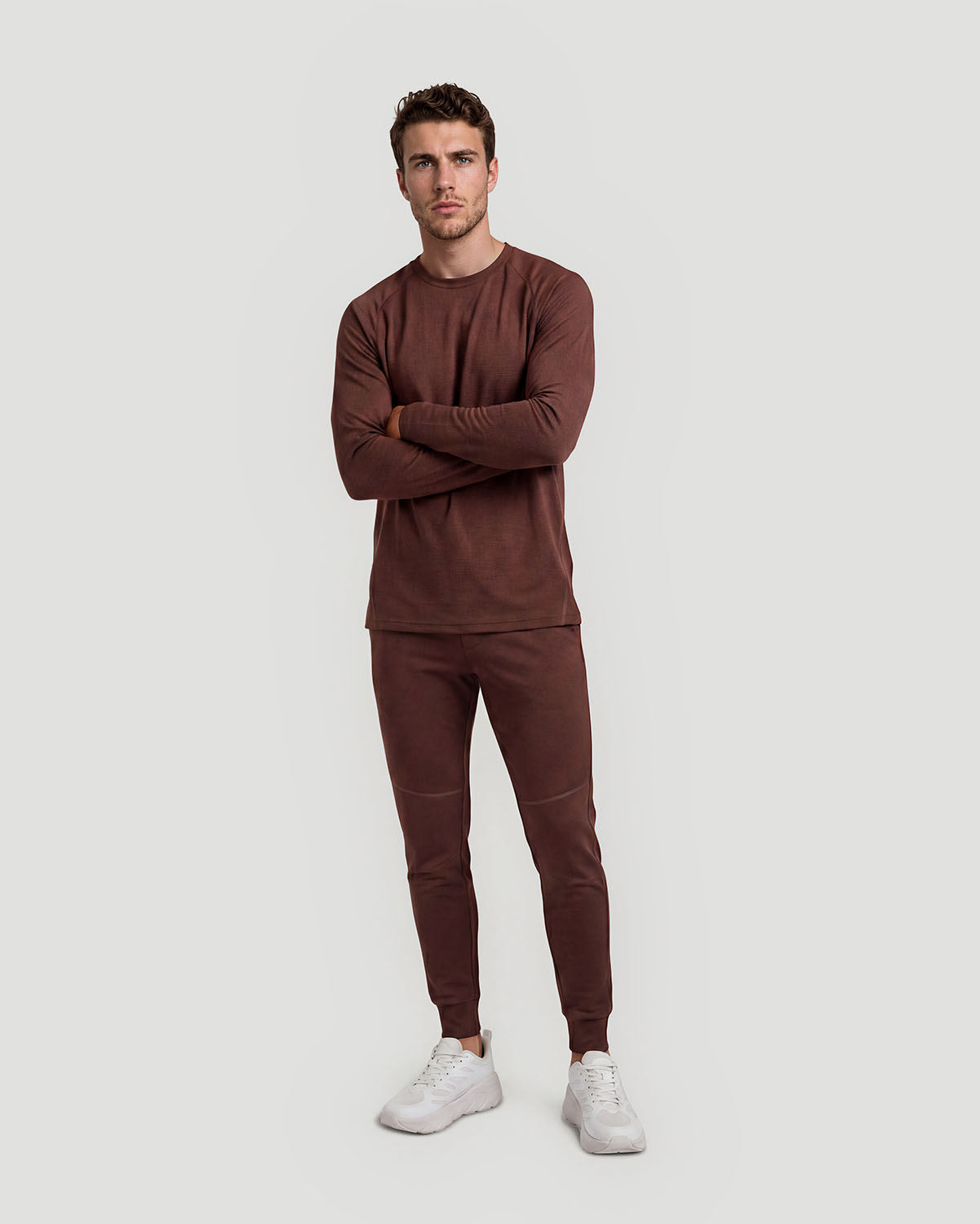 Men's Crew Neck Long Sleeve T-Shirt - Shaved Chocolate image number 3