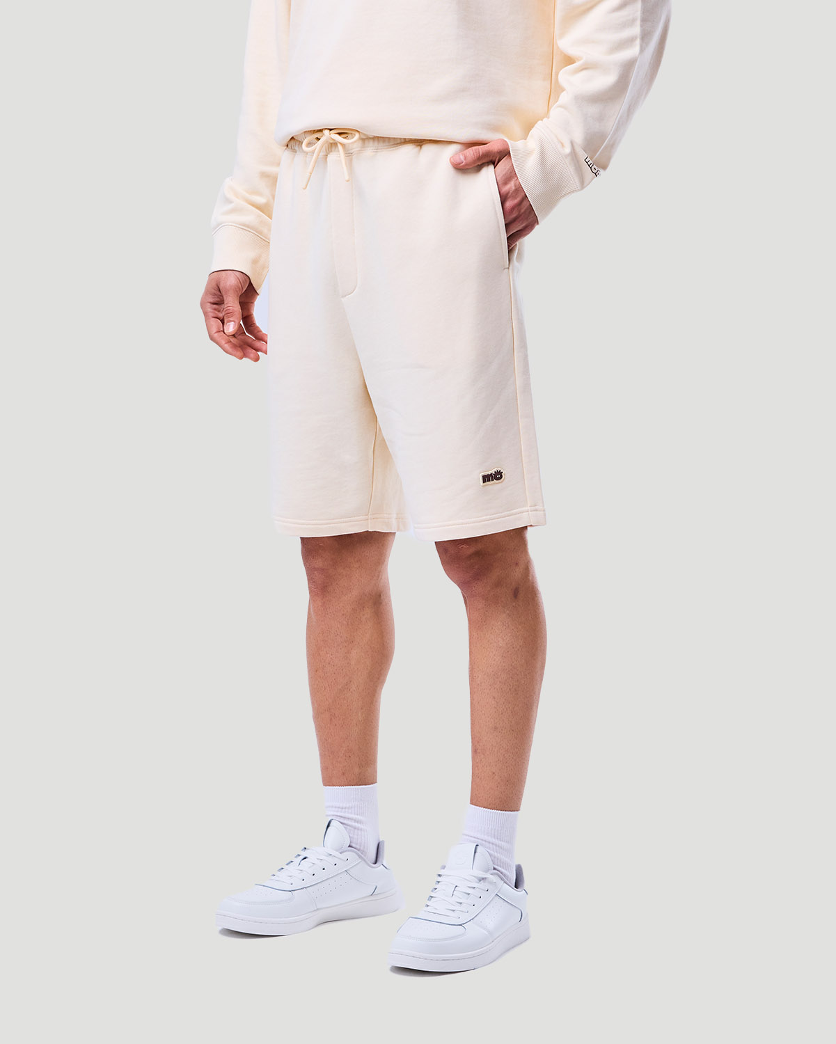 Men's Shorts - Short Bread image number 2