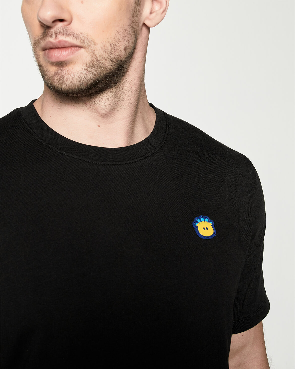 Essential T-shirt - Jet Black image number 4