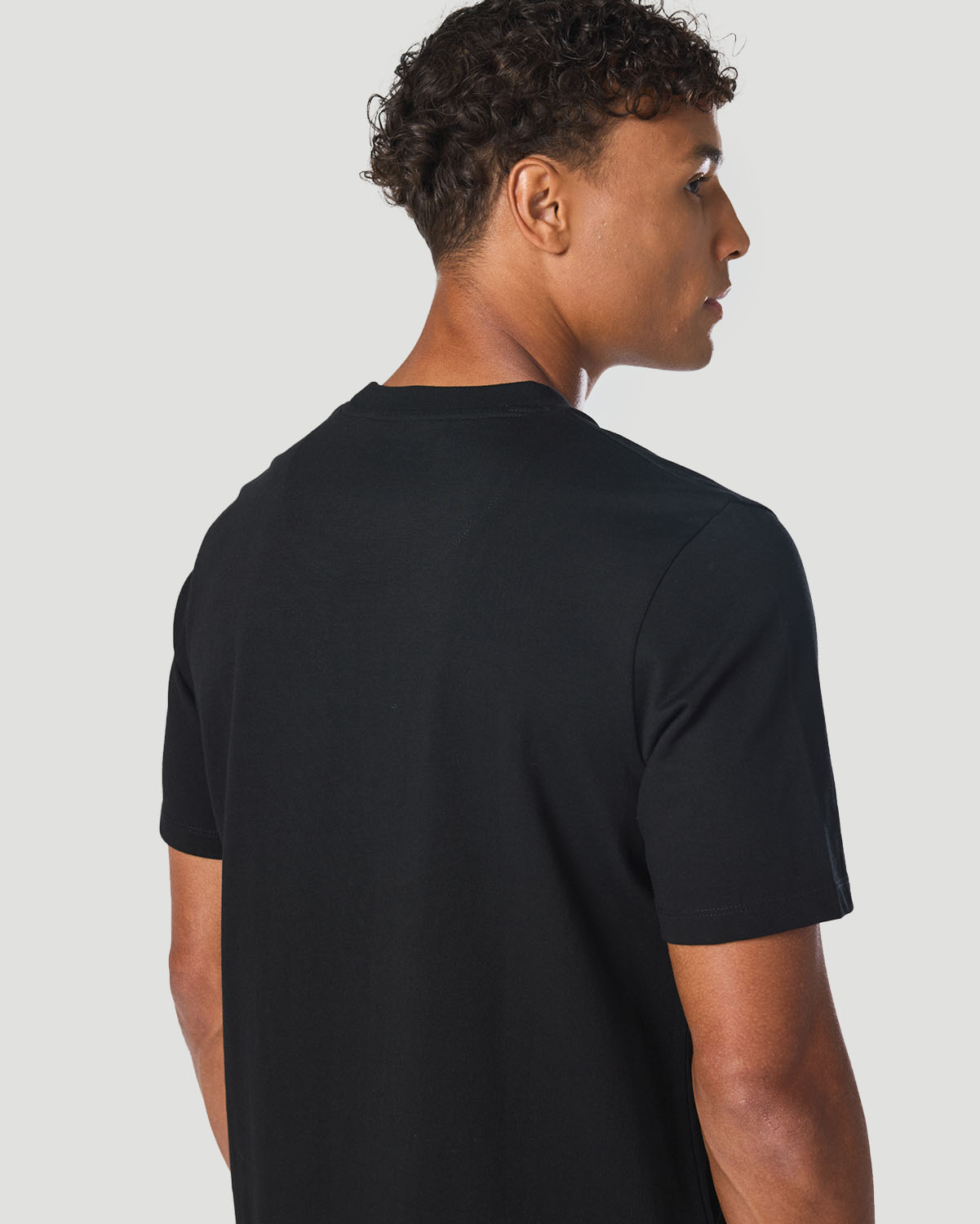 Men's Basic T-shirt - Jet Black image number 3