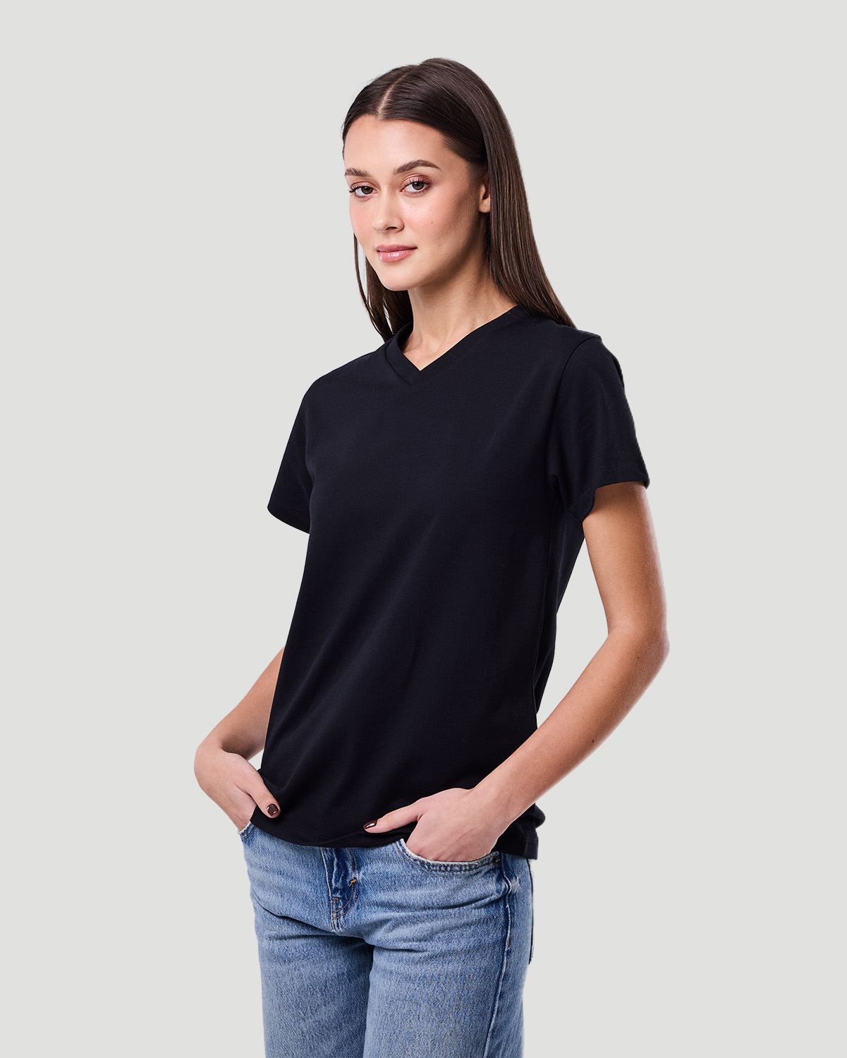 Women's Core V-neck T-shirt - Jet Black image number 4