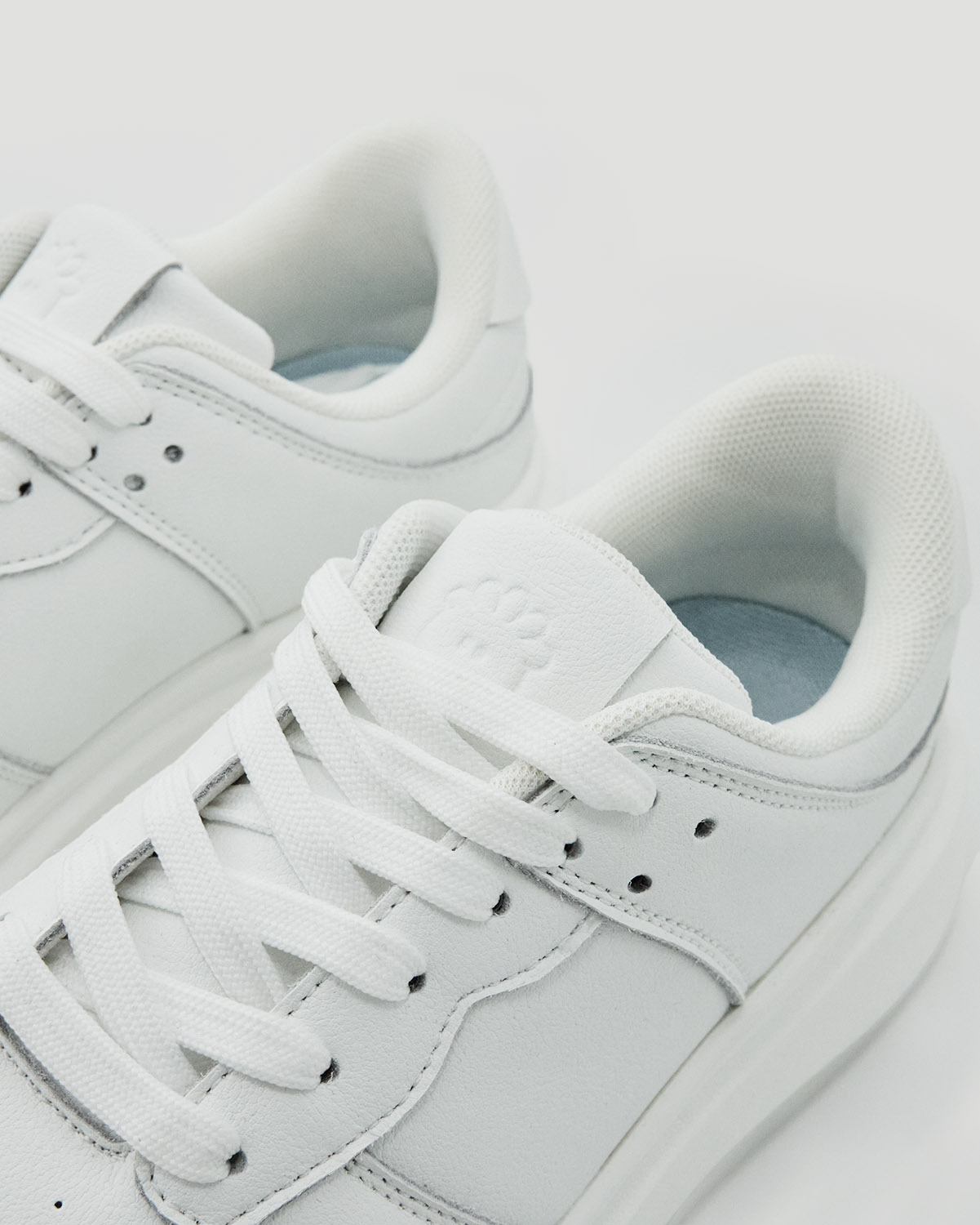 Women's Shoes - White image number 5