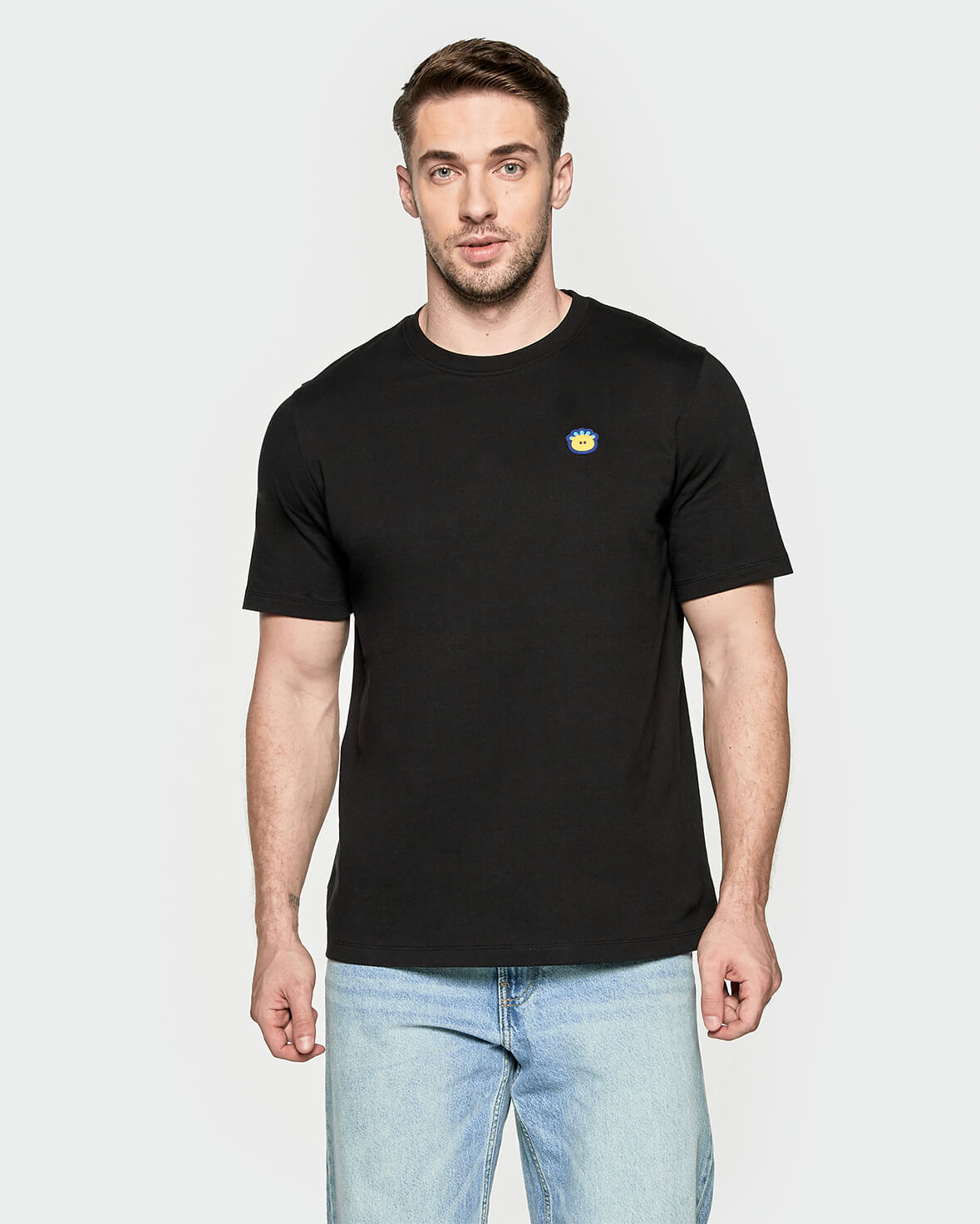 Essential T-shirt - Jet Black image number 3