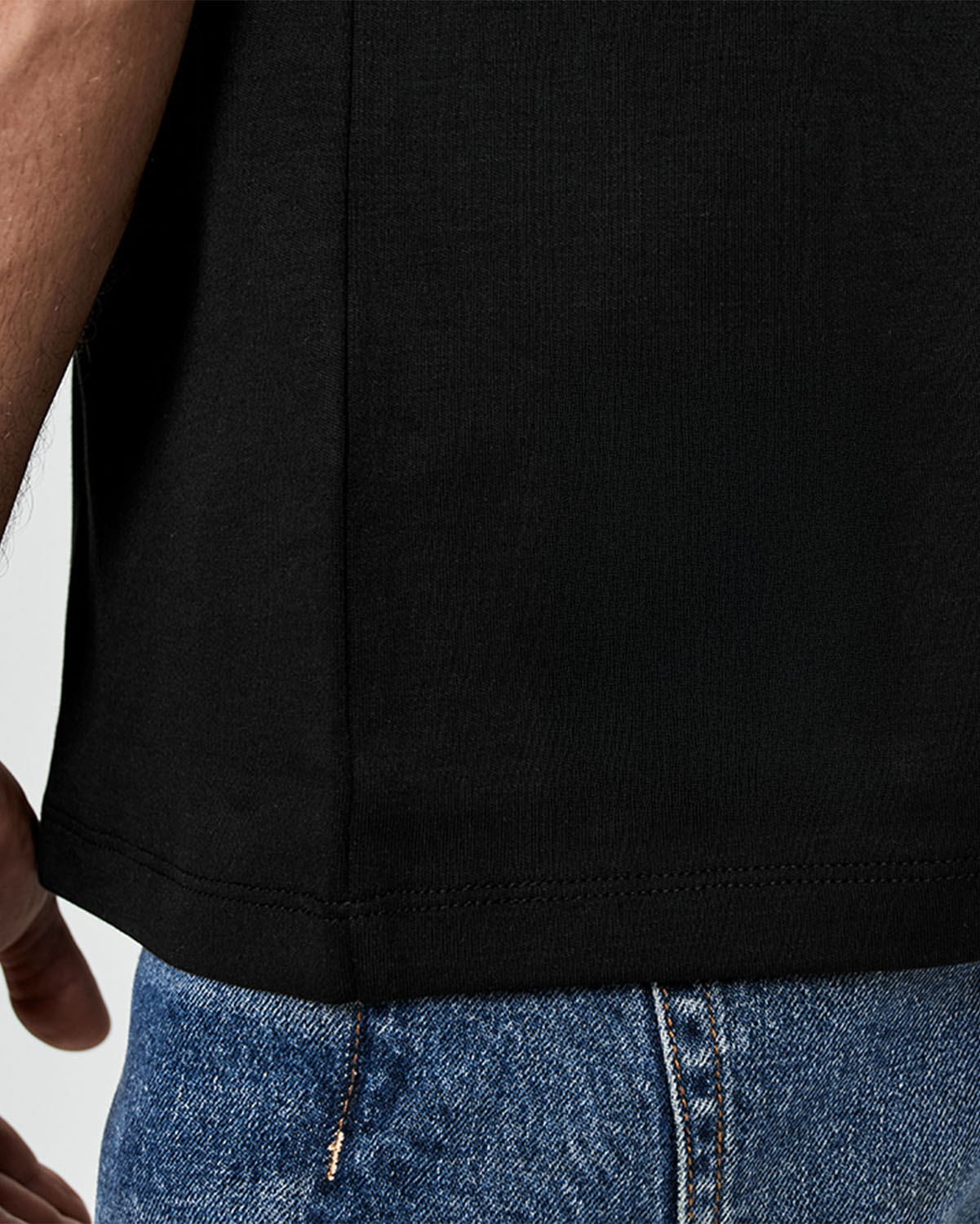 Men's V-neck T-shirt - Jet Black image number 3