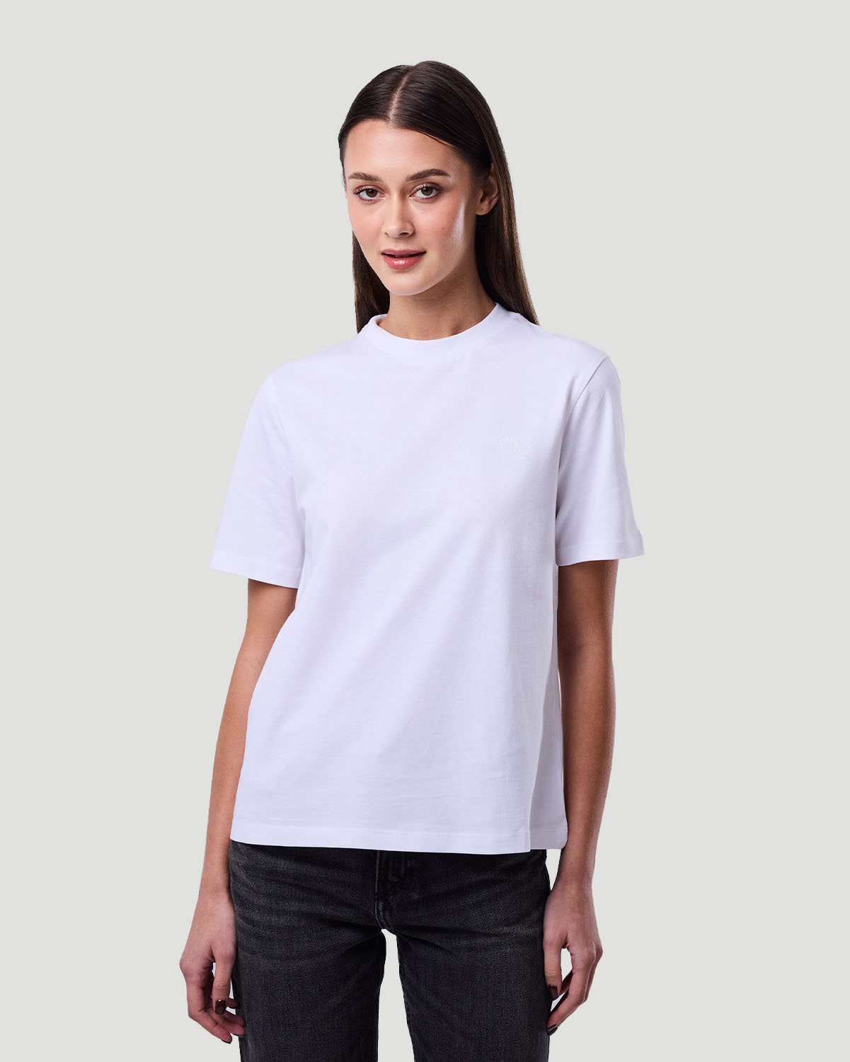 Women's Essential T-shirt - White image number 2