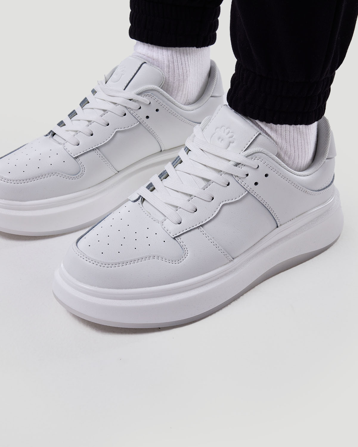 Women's Shoes - White image number 2